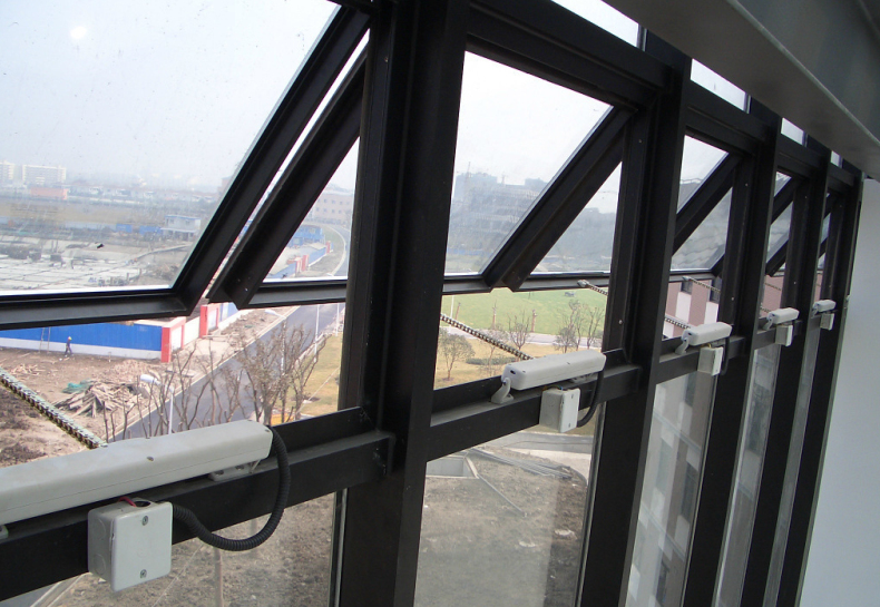 電動開窗機的定時功能好用嗎?能設置早開晚關(guān)嗎?